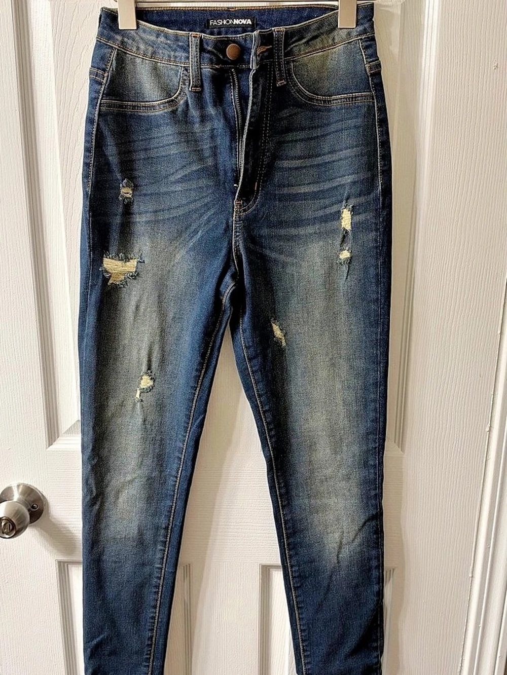 Fashion Nova Skinny Distressed Jeans in Blue